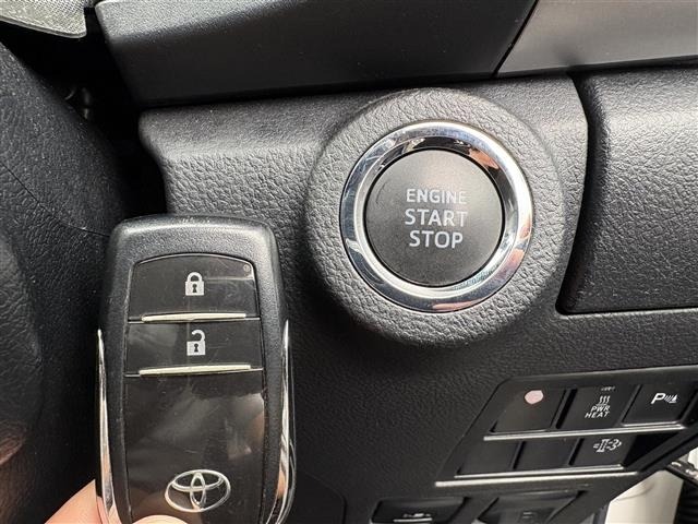 Toyota HILUX 2021 7126745-10