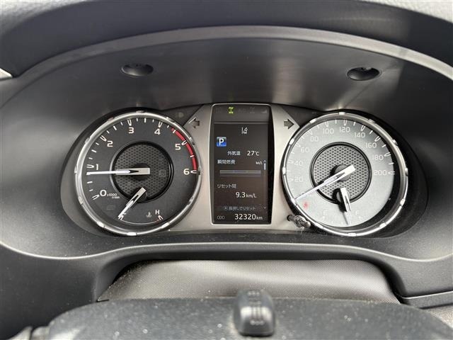 Toyota HILUX 2021 7126745-16