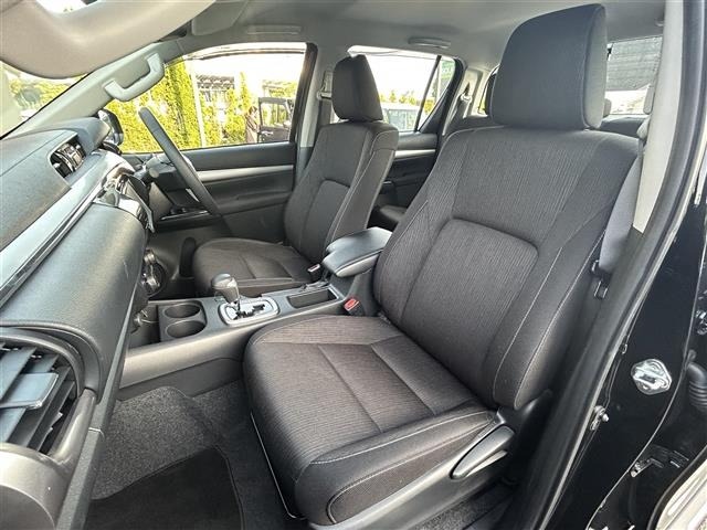 Toyota HILUX 2022 7126771-3