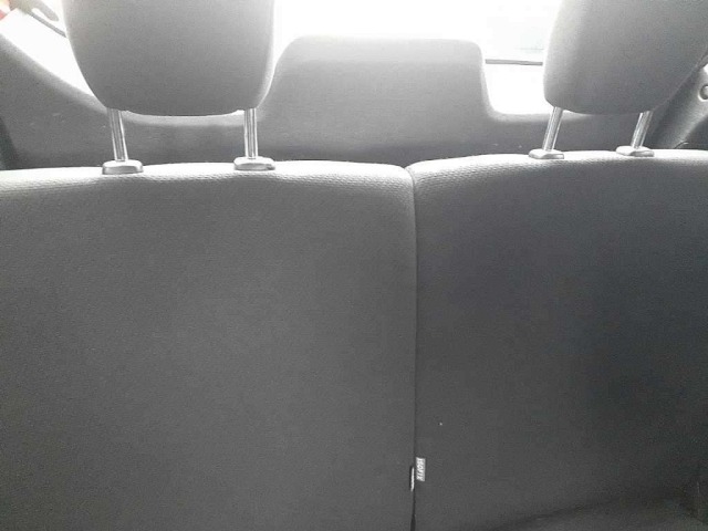 Toyota IQ 2013 7136893-11