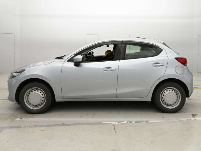 Mazda MAZDA2 2021 7136094-4