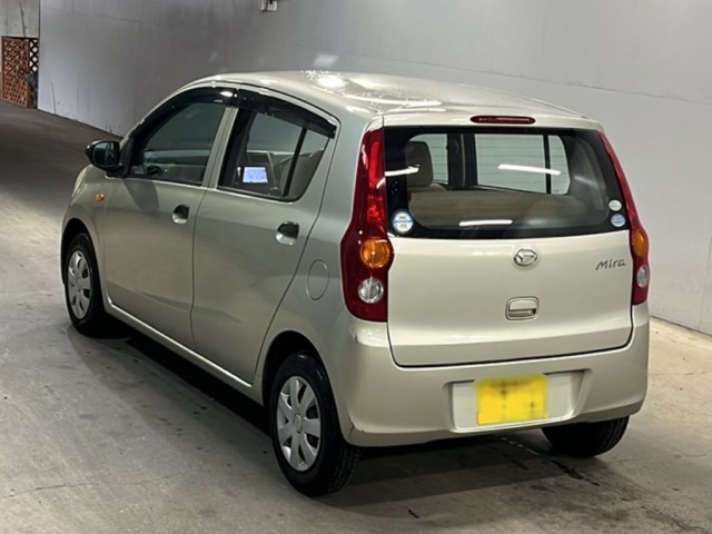 Daihatsu MIRA 2012 7124110-1