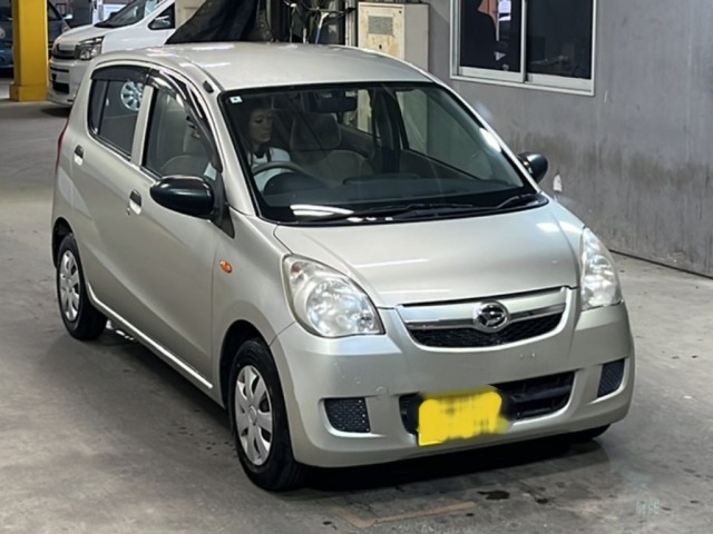 Daihatsu MIRA 2012 7124110-4