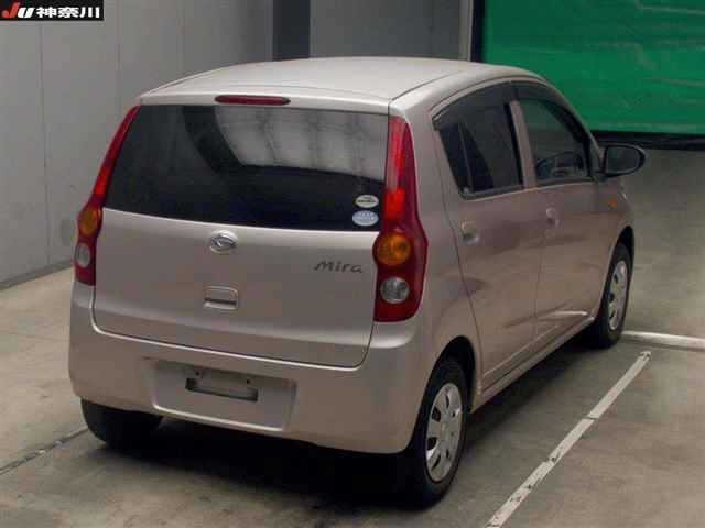 Daihatsu MIRA 2011 7124132-4