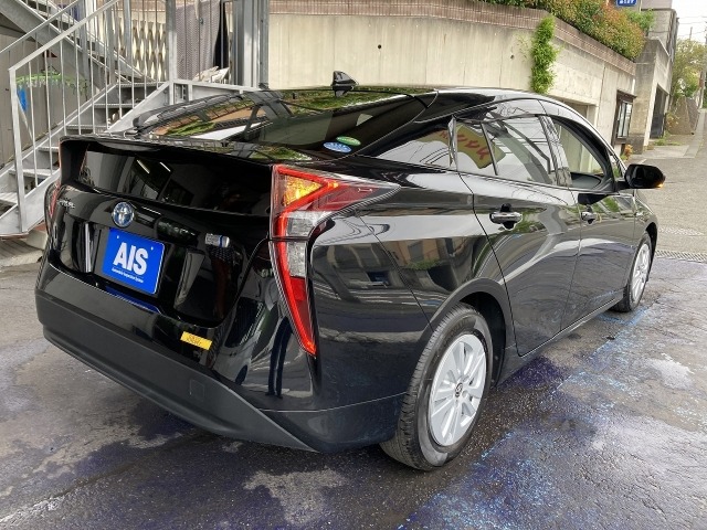Toyota PRIUS 2019 7136798-10