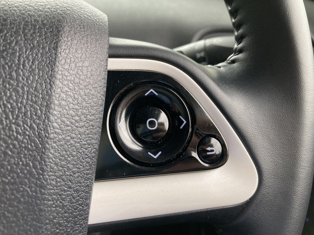 Toyota PRIUS 2019 7136798-15