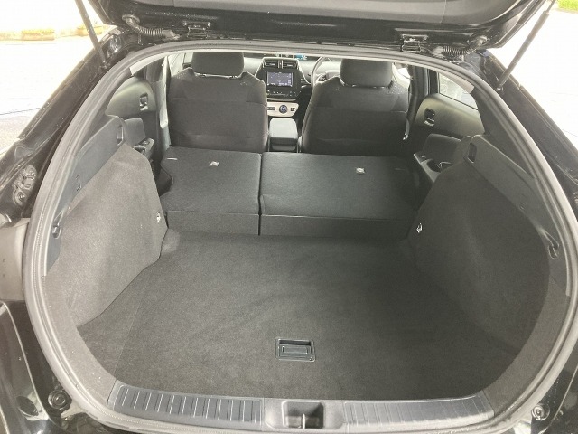 Toyota PRIUS 2019 7136798-21