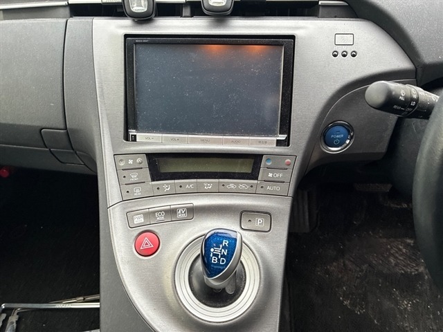 Toyota PRIUS 2015 7136801-4