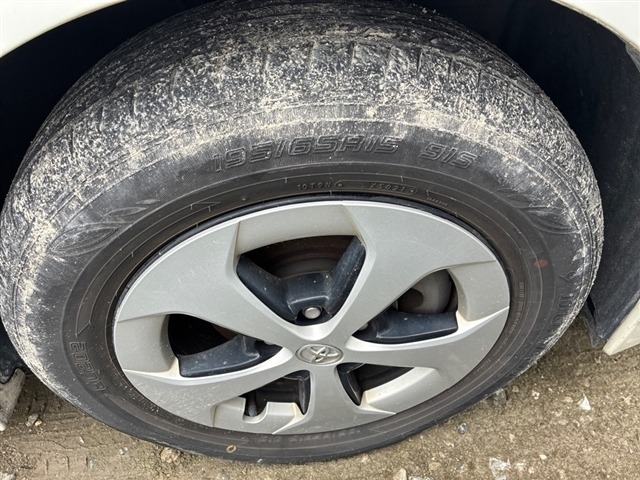 Toyota PRIUS 2015 7136801-7