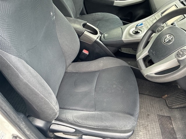 Toyota PRIUS 2015 7136802-5
