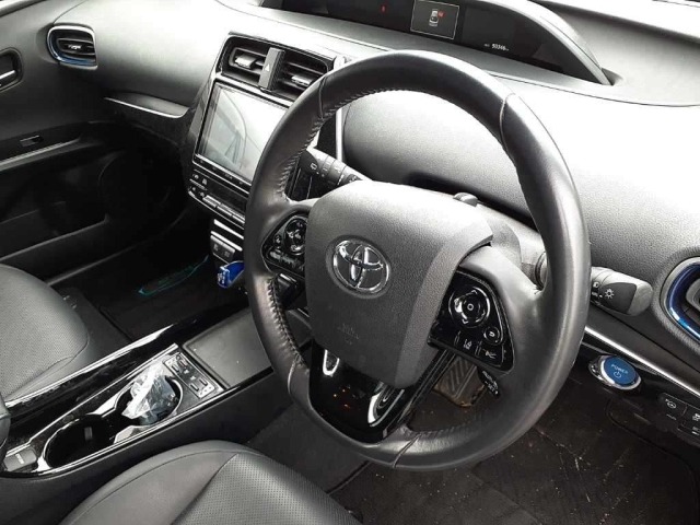 Toyota PRIUS 2021 7136846-7