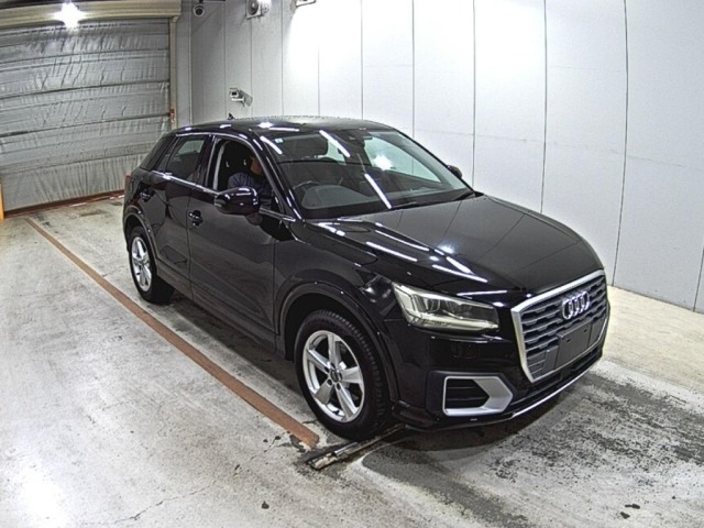 Audi Q2 2017 7136147-0