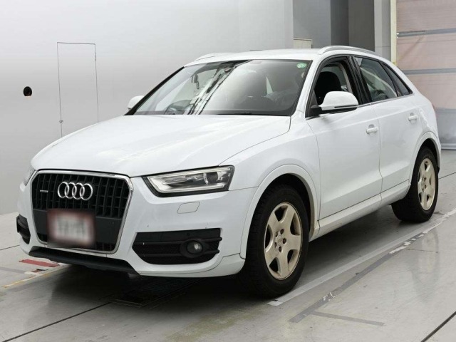Audi Q3 2013 7135839-0