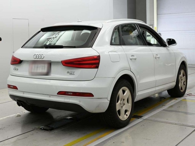 Audi Q3 2013 7135839-1
