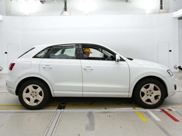 Audi Q3 2013 7135839-3