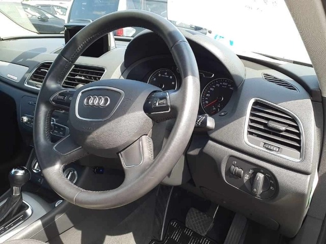 Audi Q3 2013 7135839-9