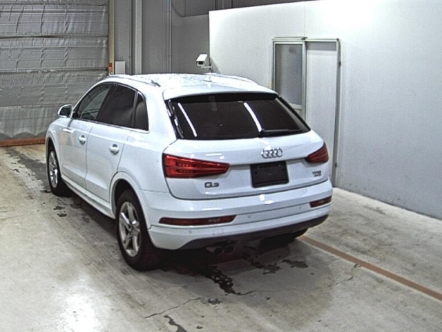 Audi Q3 2015 7135914-1