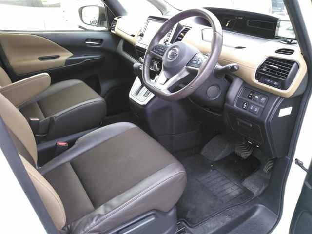 Nissan SERENA 2018 7138935-3