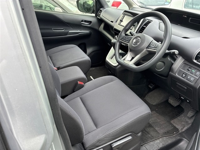 Nissan SERENA 2018 7138937-5