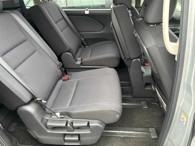 Nissan SERENA 2018 7138937-6