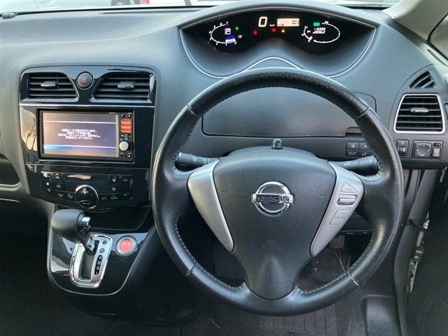 Nissan SERENA 2013 7138942-3