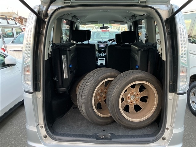 Nissan SERENA 2013 7138942-8