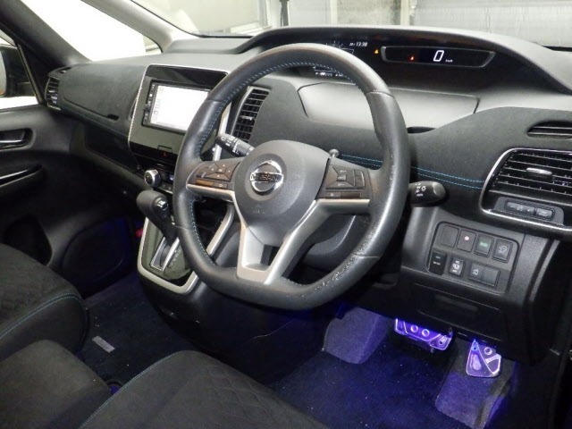 Nissan SERENA 2017 7138951-3
