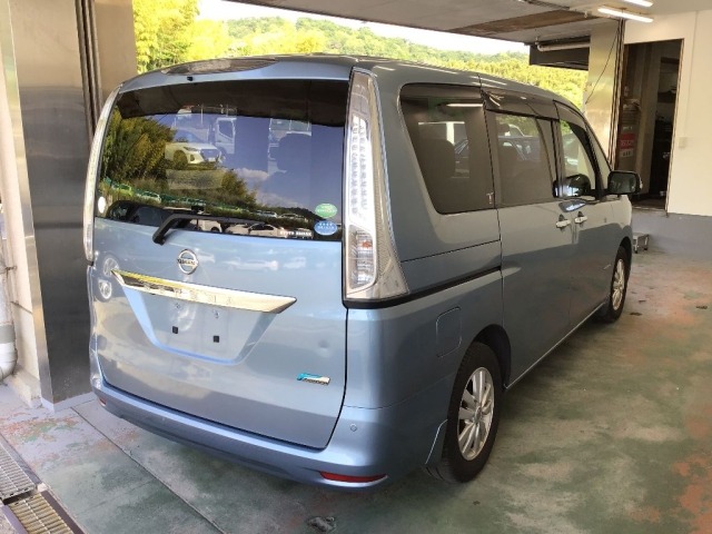 Nissan SERENA 2013 7139003-4