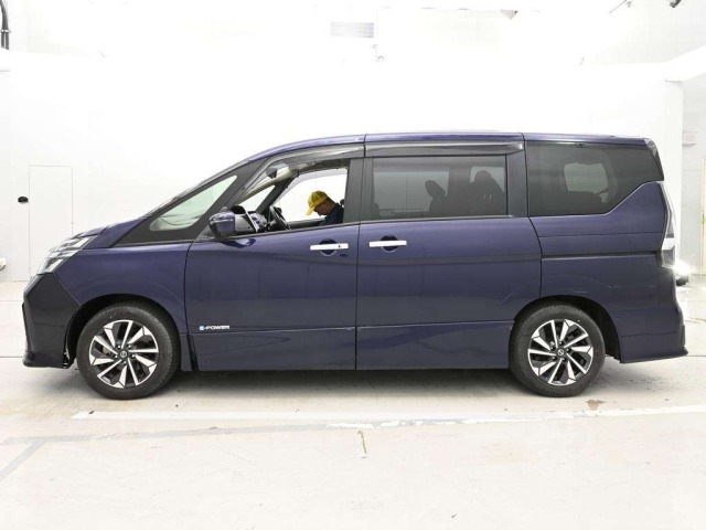 Nissan SERENA 2022 7139015-4