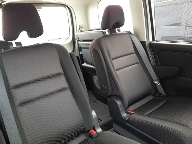Nissan SERENA 2019 7139020-11