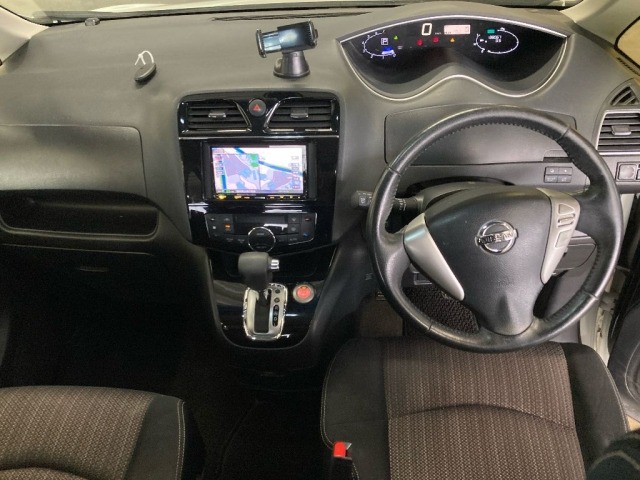 Nissan SERENA 2014 7139031-3
