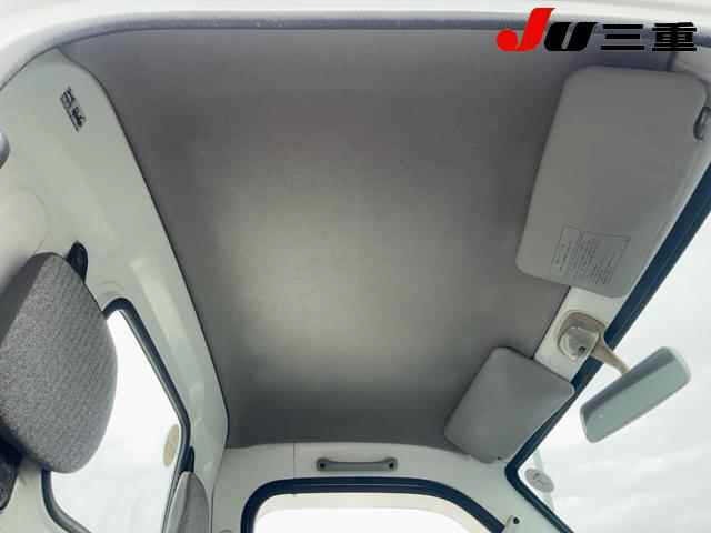 Suzuki CARRY TRUCK 2001 7150002-12