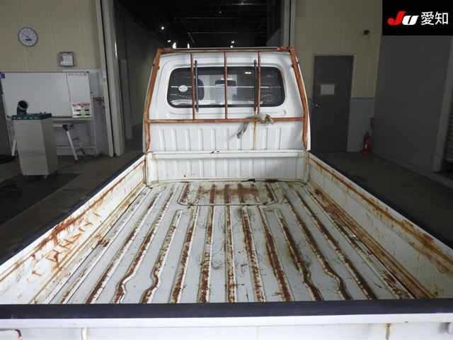 Suzuki CARRY TRUCK 1993 7150020-4