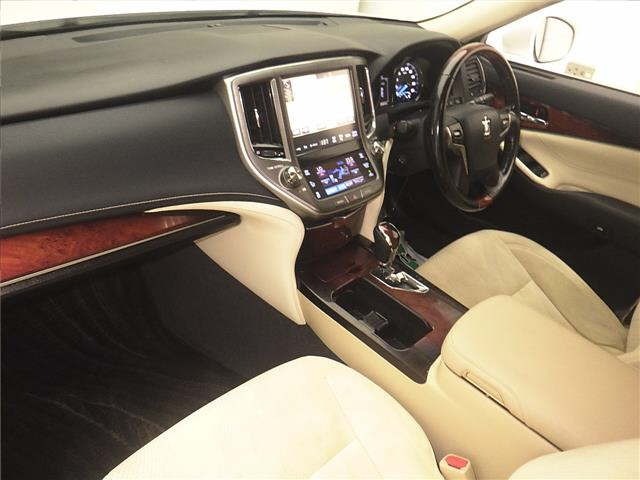 Toyota CROWN MAJESTA 2016 7151773-4