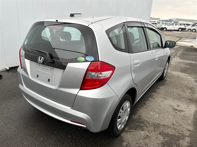 Honda FIT 2013 7145947-8
