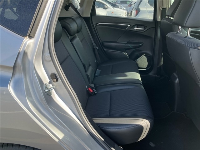 Honda FIT 2018 7146021-6