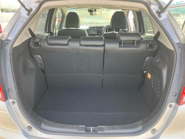 Honda FIT 2018 7146021-8