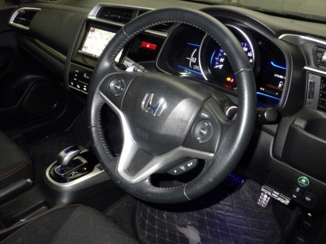 Honda FIT 2013 7146060-3