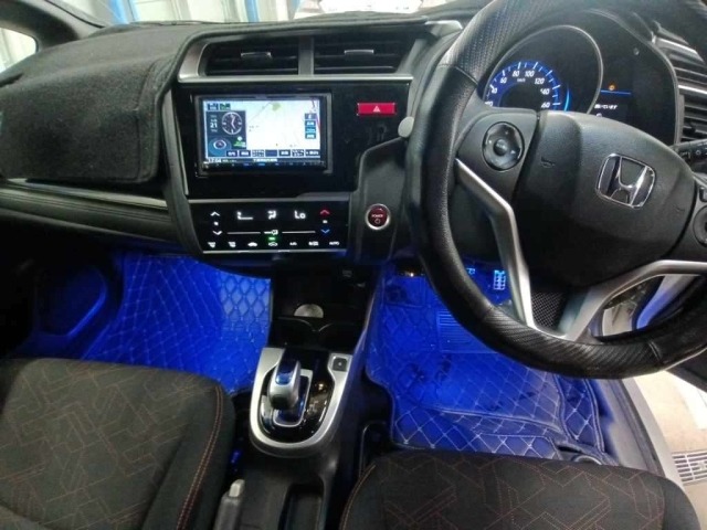 Honda FIT 2013 7146095-11