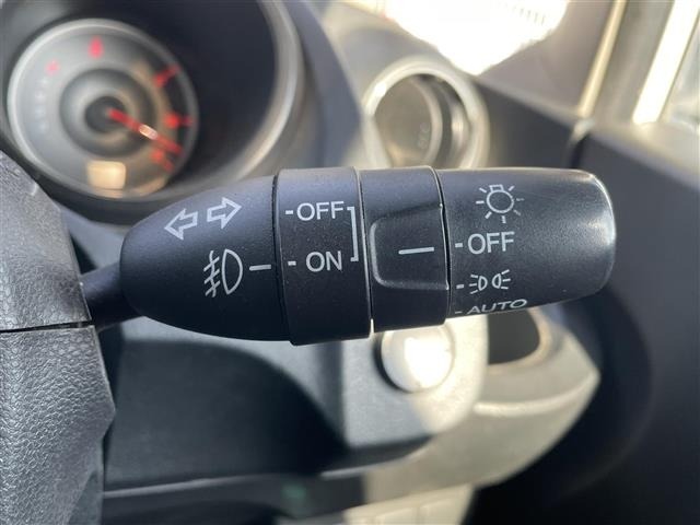 Honda FIT 2011 7147676-12
