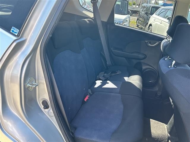 Honda FIT 2011 7147895-9