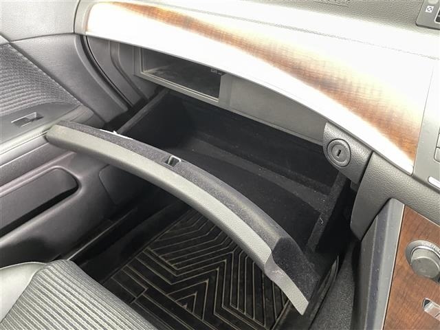 Nissan FUGA 2008 7154013-24