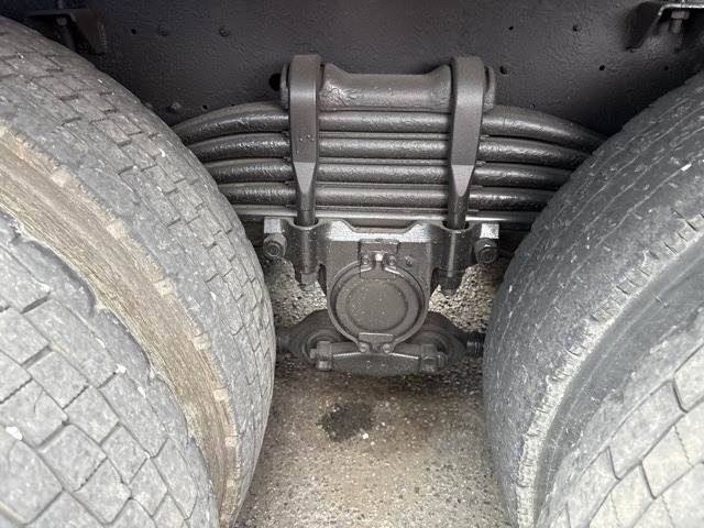 Isuzu GIGA 2004 7150803-8