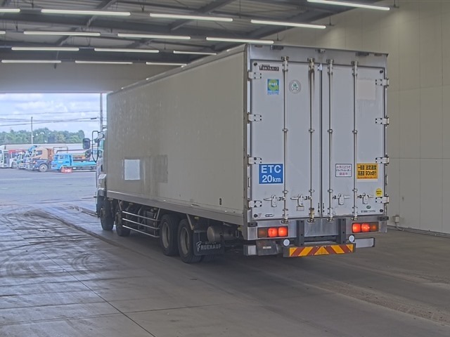 Isuzu GIGA 2016 7150811-1