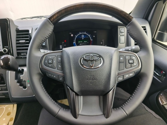 Toyota HIACE VAN 2026 7139411-1