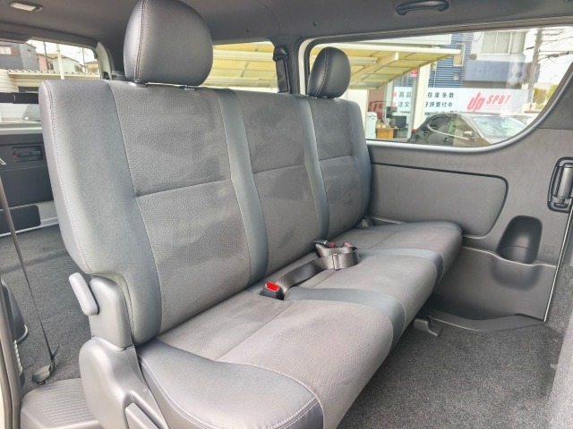 Toyota HIACE VAN 2026 7139411-4
