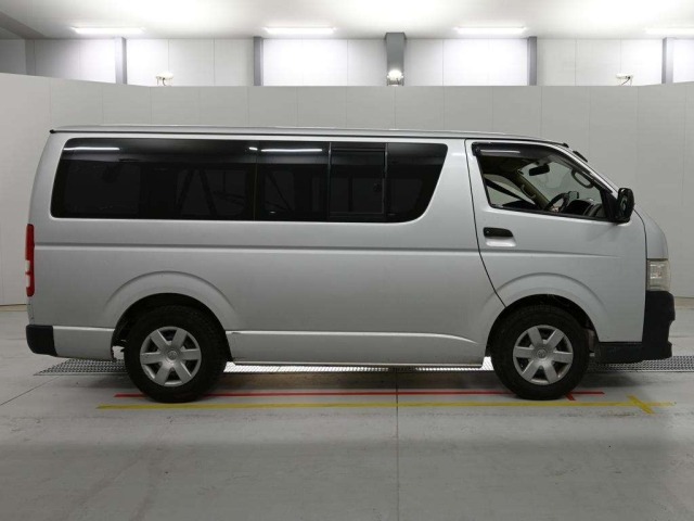 Toyota HIACE VAN 2011 7139593-3