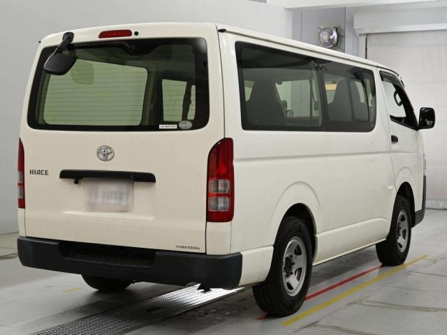 Toyota HIACE VAN 2015 7139606-1