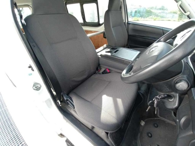 Toyota HIACE VAN 2015 7139606-10
