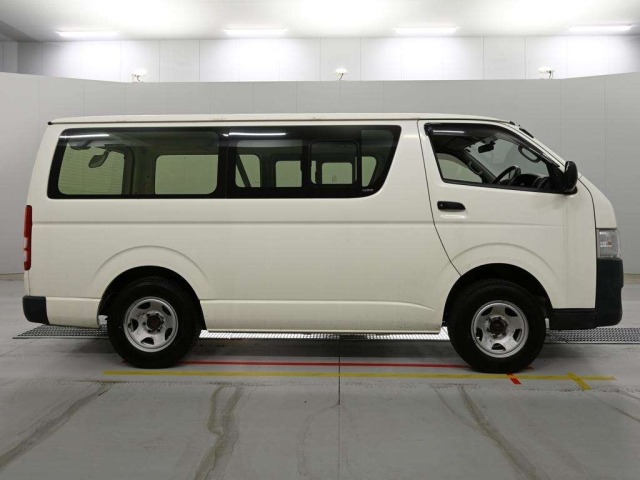 Toyota HIACE VAN 2015 7139606-3